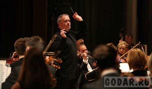 Гергиев с Симфоническим оркестром Мариинки выступит в Финляндии